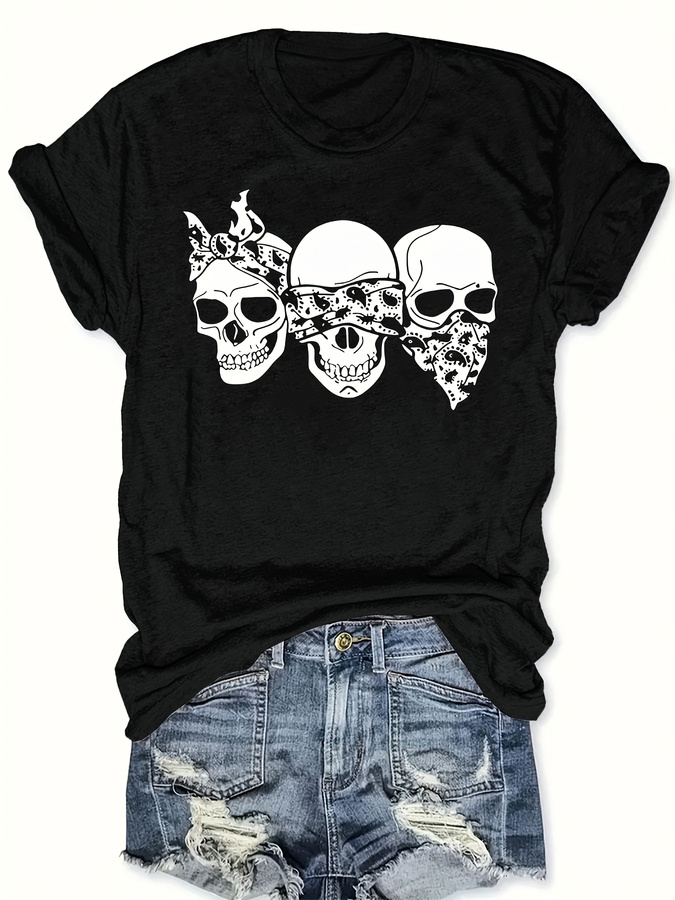 Street Fashion Trends 2025 - Camiseta con estampado de calavera de
