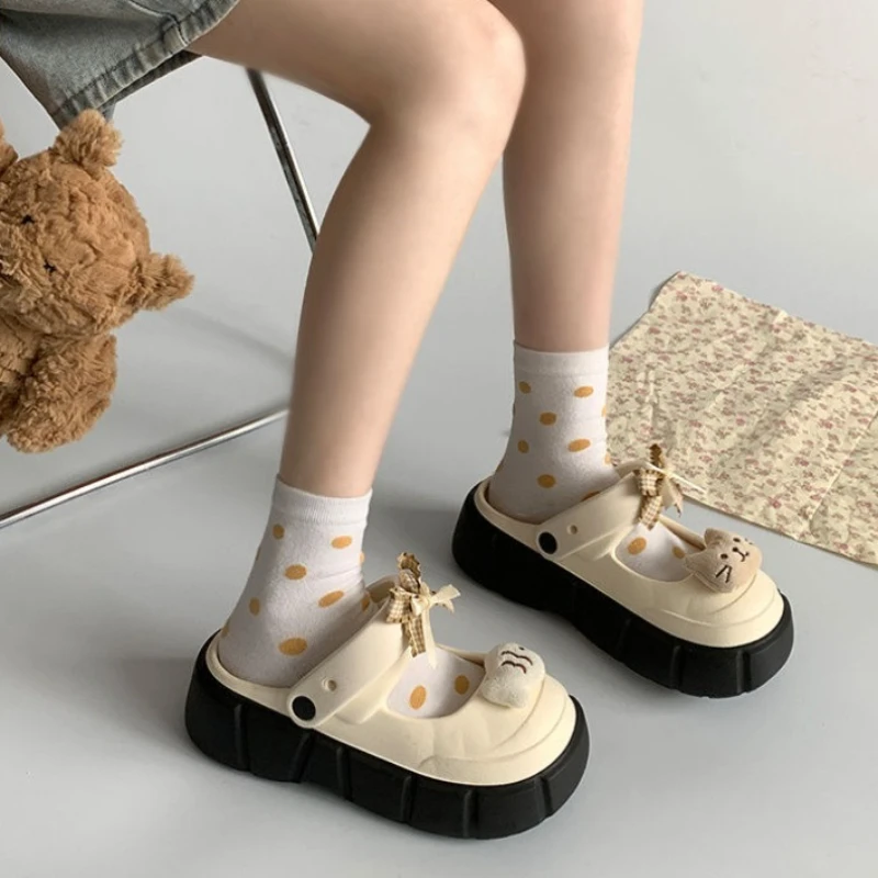 Nuevas y lindas zuecos de moda - Street Fashion Female reseña y precio
