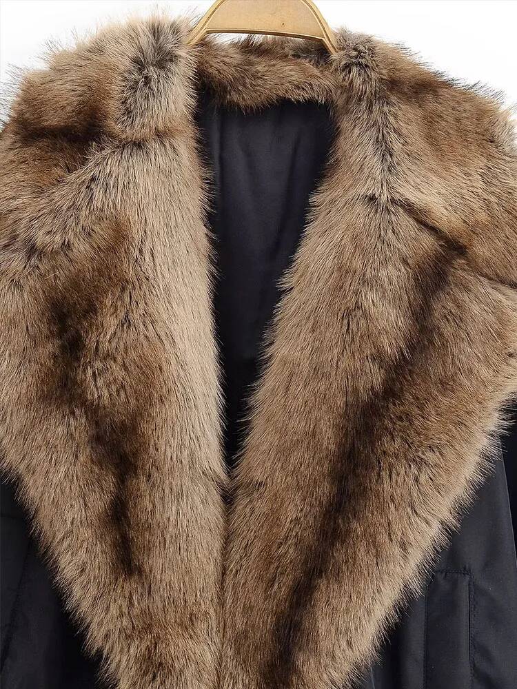 Chaqueta con cuello de piel si - Street Fashion Taiwan reseña y precio