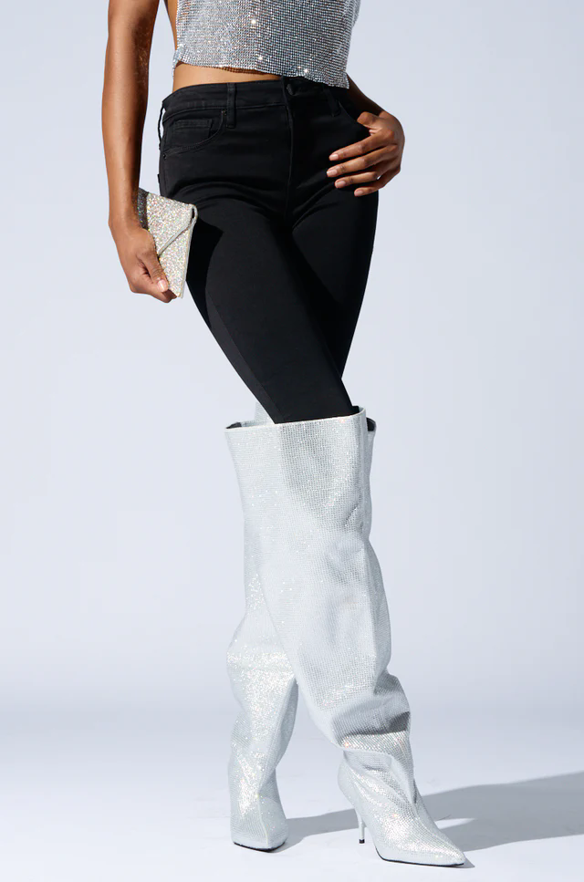 Botas hasta la rodilla de cris - Street Fashion Rome 2026 reseña y precio