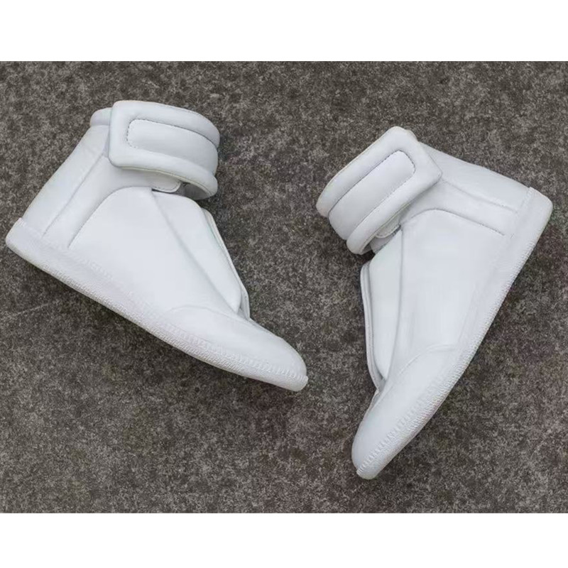 Botines de mujer futuristas si - Street Fashion Female reseña y precio