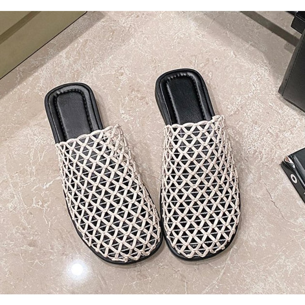 Sandalias de malla trenzada de - Street Fashion Rome 2026 reseña y precio