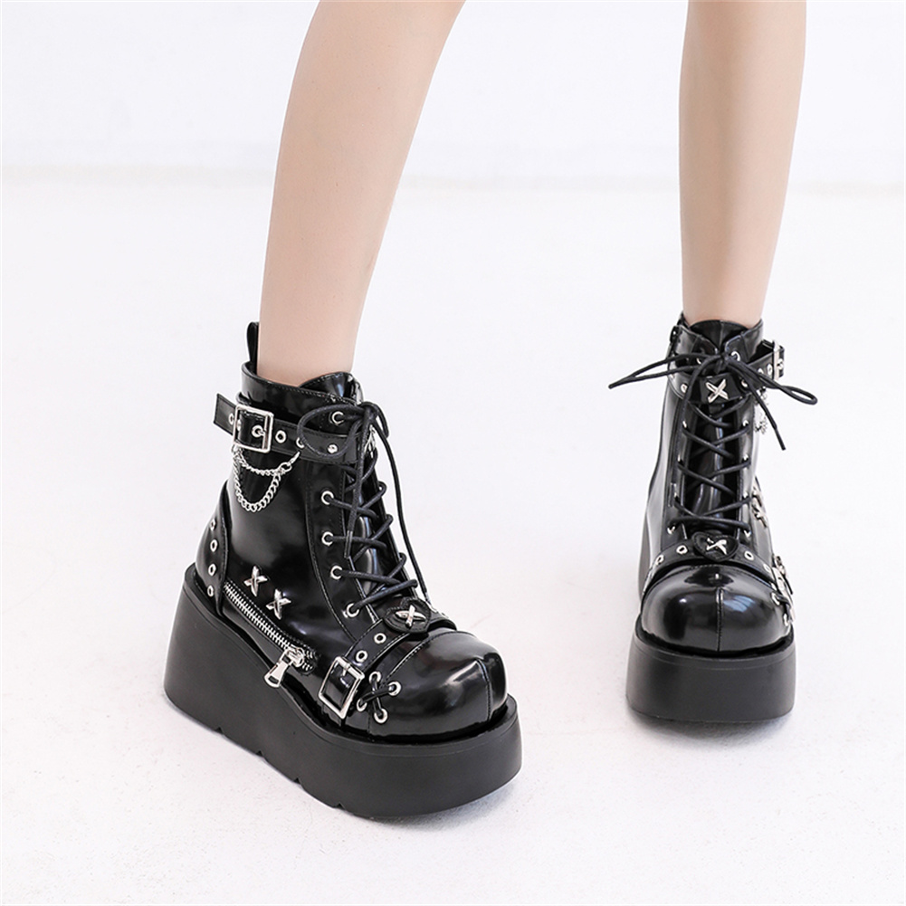 Nuevos botines góticos con pla - Street Fashion Female reseña y precio