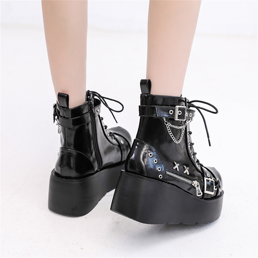 Nuevos botines góticos con pla - Street Fashion Female reseña y precio